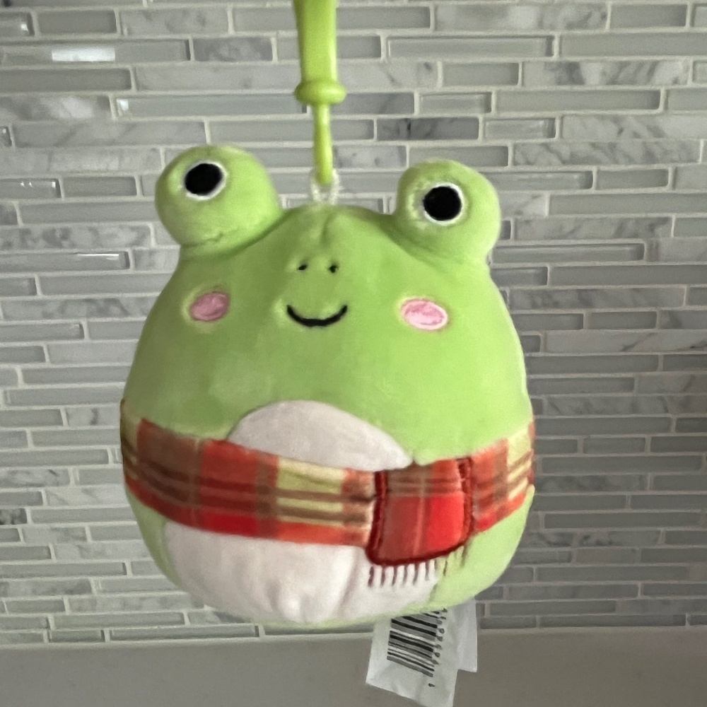 NWT Squishmallows Wendy the Frog clip